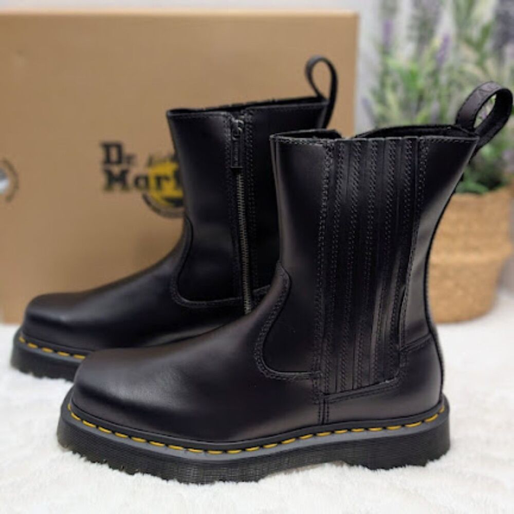 Dr. Martens Amaayah Lo Black Orleans Leather Square Toe Boots UK 7 NIB - Picture 2 of 13